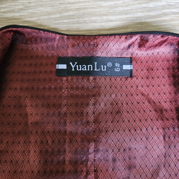 Yuan Lu Boys Tuxedo Suit (Coat & Vest) - Size 6 - Picture 9 of 11